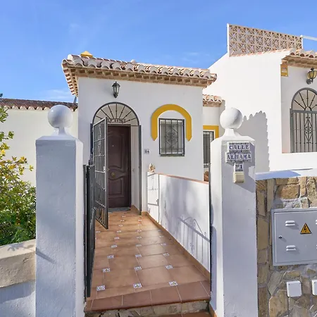 Casa Rosa Burriana فيلة نيرخا